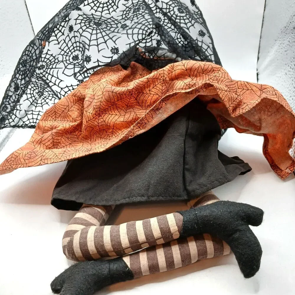 Vintage Halloween Witch Doll with Pet Bird Shelf Sitter Folk Art Style 18